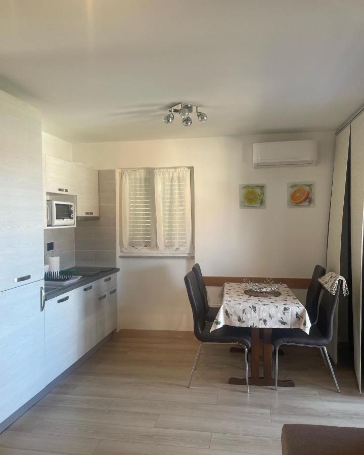 Residence4A-Appartamento Bianco Ravni Eksteriør billede